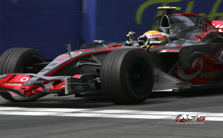 Auto Speed Garage Lewis Hamilton, McLaren